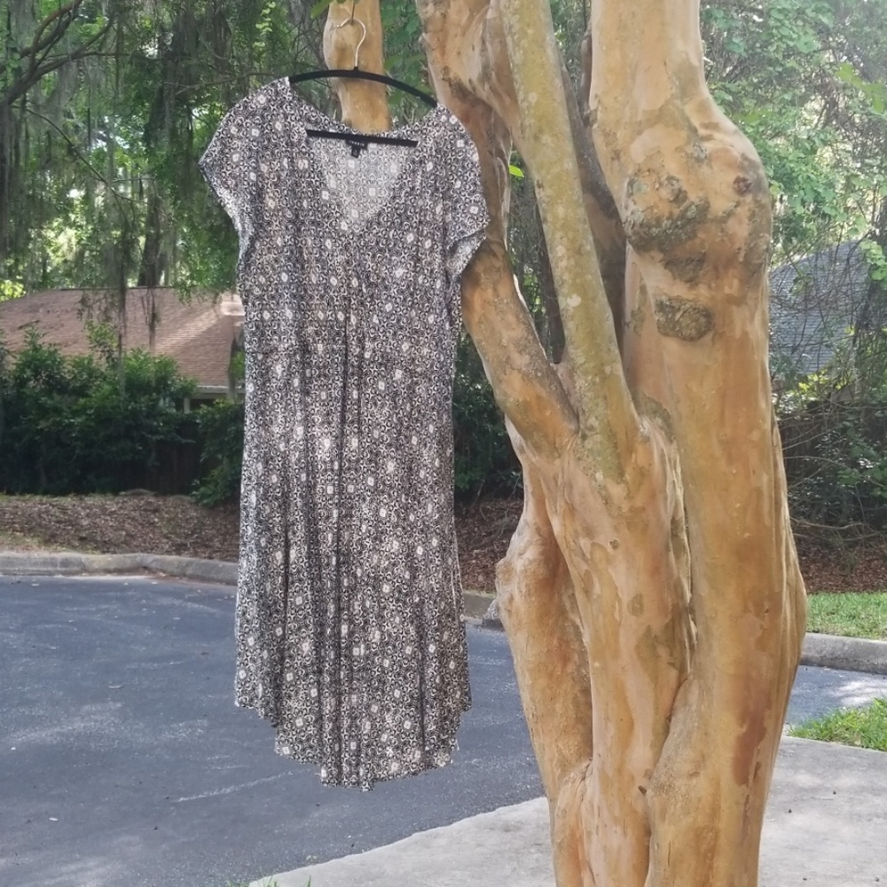 Torrid black and white dress 4x